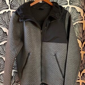 Nike Men’s Gray and Black Quilted Jacket Size M
